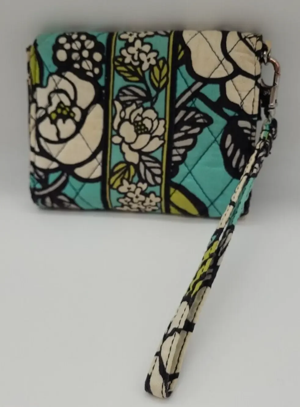 Vera Bradley Card Holder Quilted Wristlet Island Blooms Tri Fold Snap ID Badge